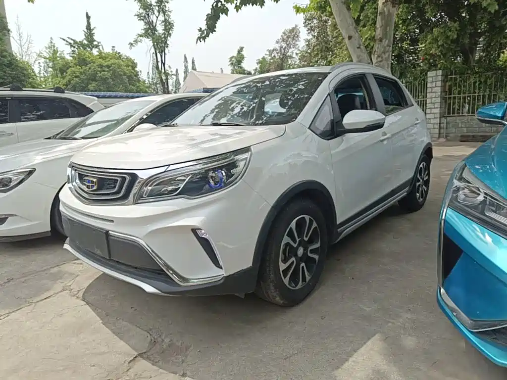 Фото 1 - Geely Vision X3