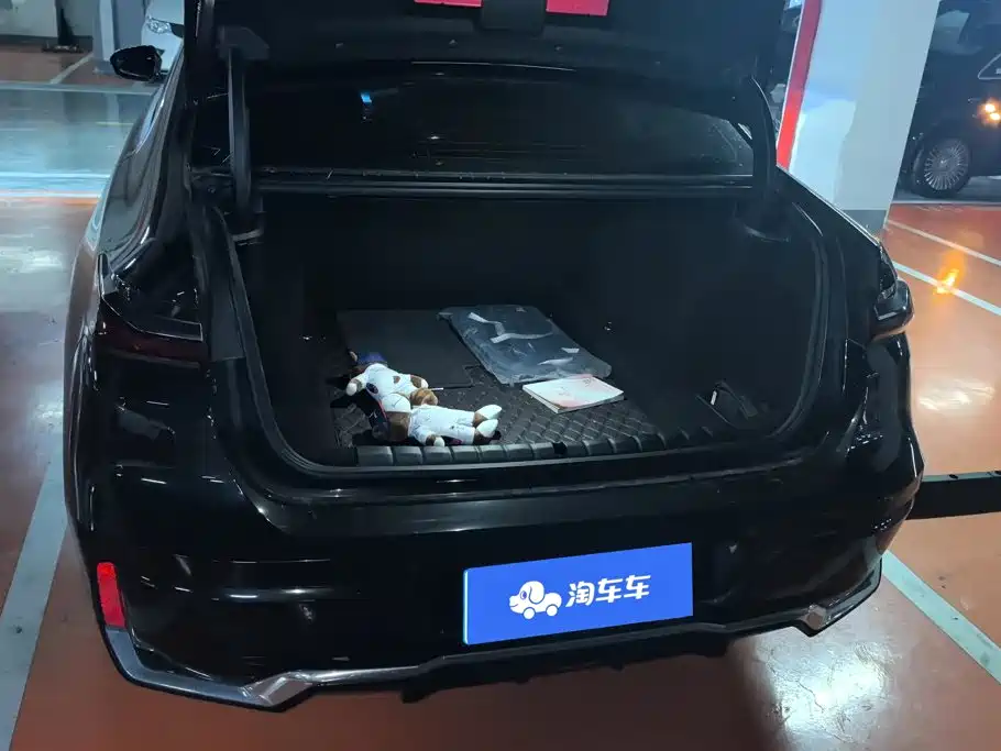BMW 7 Series 2025 2023 Model 740Li Leading M Sport Package