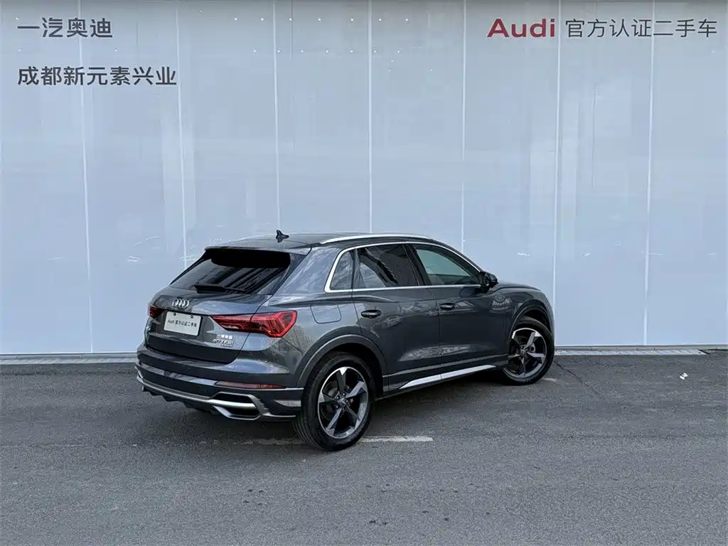 Фото 4 - Audi Q3