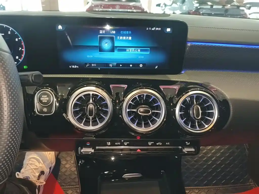 MERCEDES-BENZ CLASS A