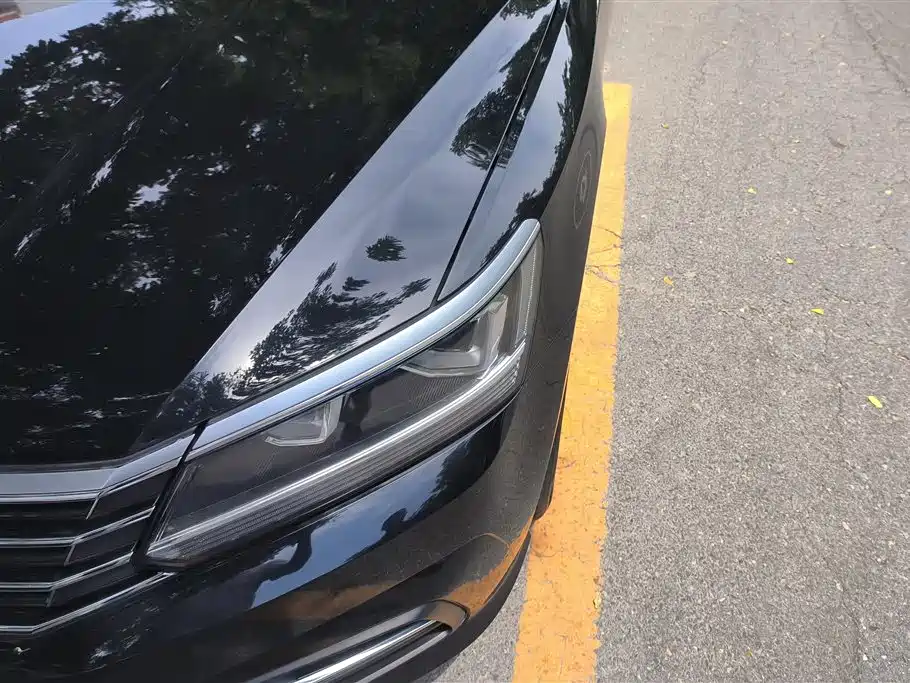 Volkswagen Passat 2017 330TSI DSG Prestige фото 5