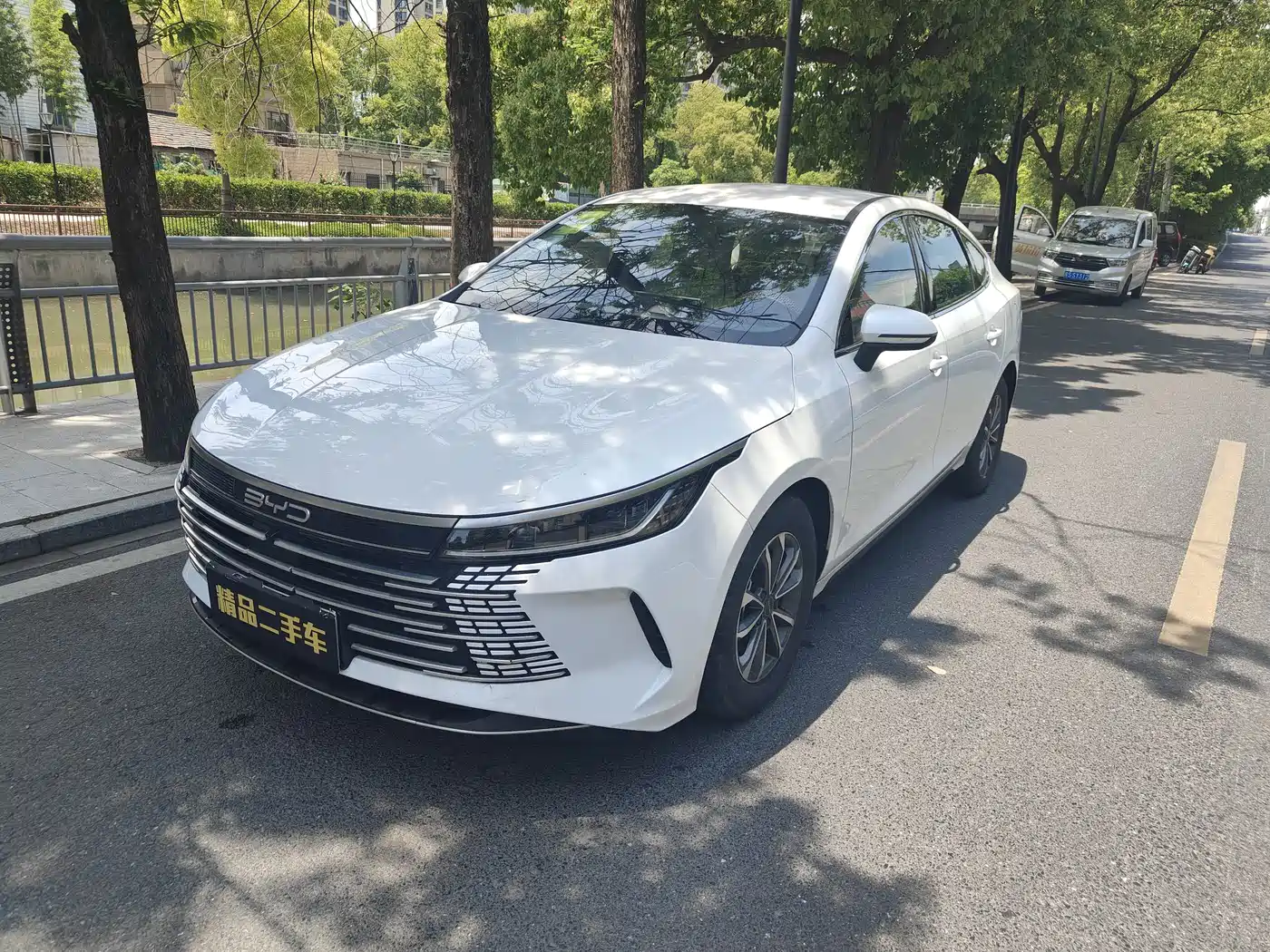 BYD Destroyer 05 2024 Glory Edition DM-i 55KM Luxury