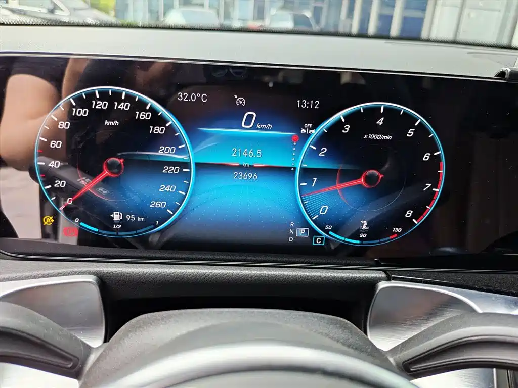 Mercedes-Benz GLB 2023 GLB 220 Style фото 10