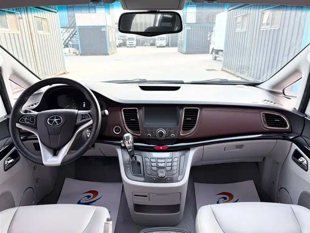 JAC Motors Refine M5 2018 2017 2.0T Gasoline Automatic Premium