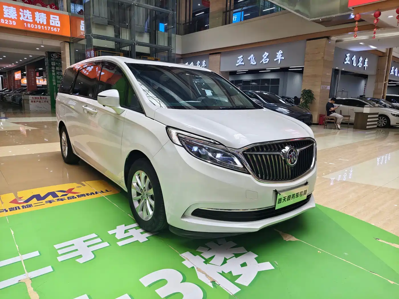 Buick GL8 2017 ES 28T Premium China V фото 4