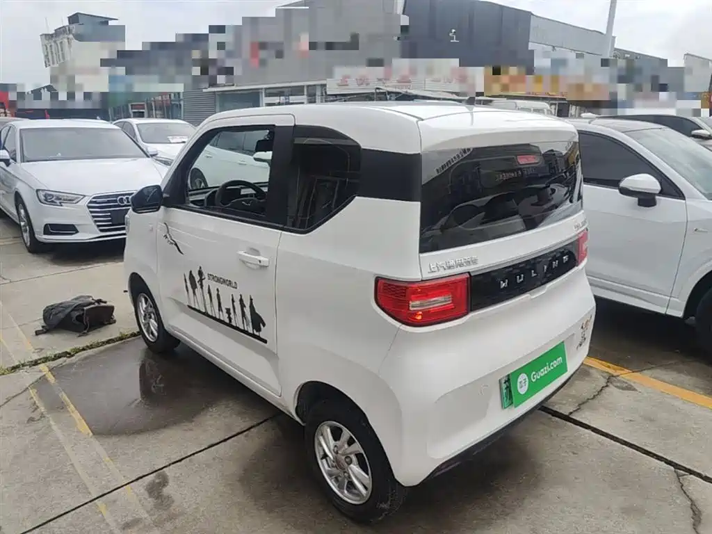 WULING AUTOMOBILE HONGGUANG MINIEV