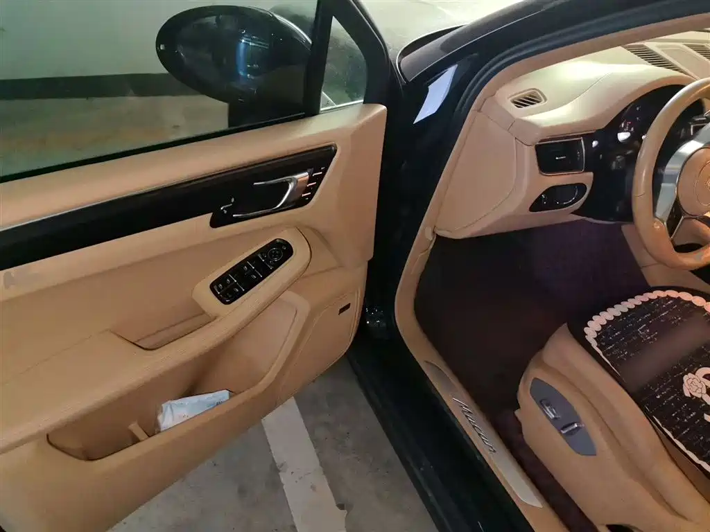Porsche Macan 2014 Macan 2.0T фото 14