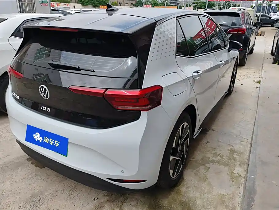 Volkswagen ID.3 2023 Pure Smart Edition фото 3