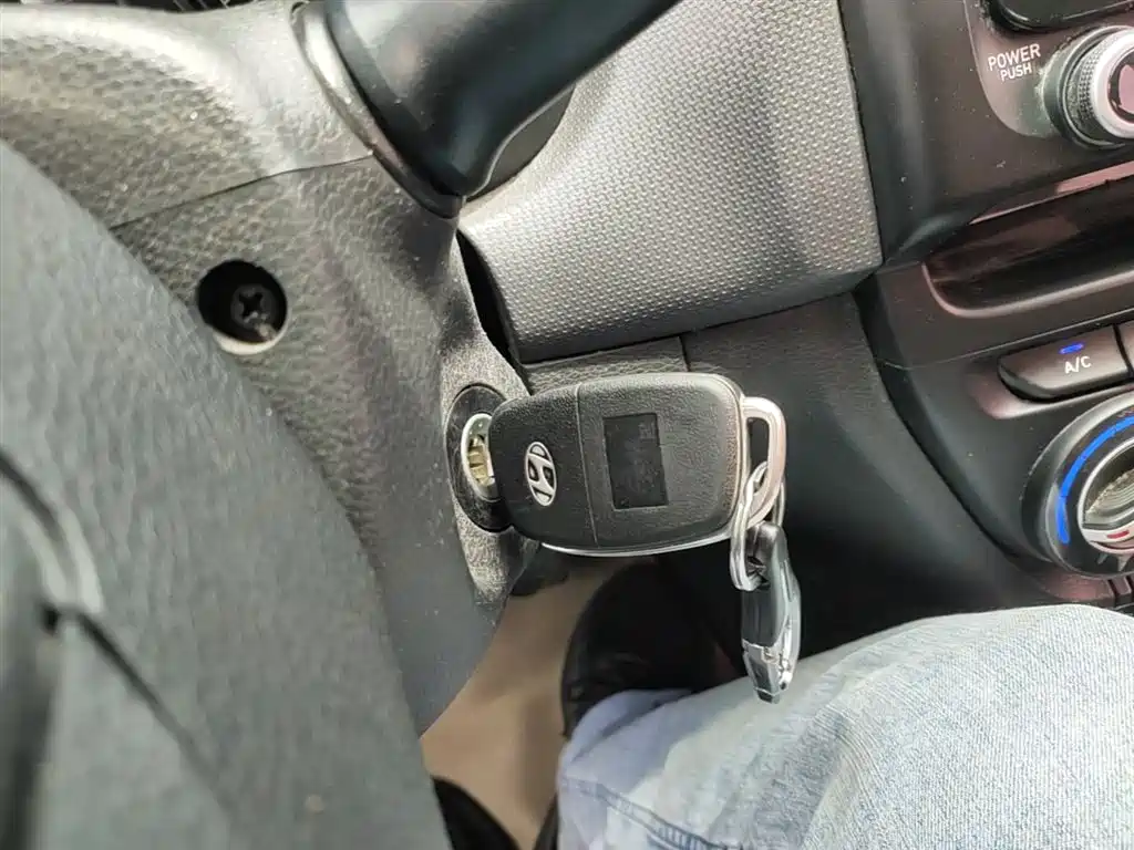 Hyundai Verna 2017 1.4L Manual Color Edition (China V) фото 9