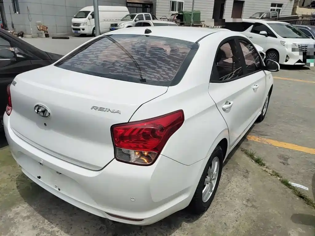 Hyundai Verna 2017 1.4L Manual Color Edition (China V) фото 7