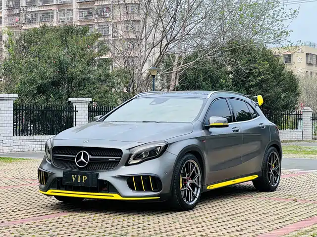 MERCEDES-BENZ GLA AMG