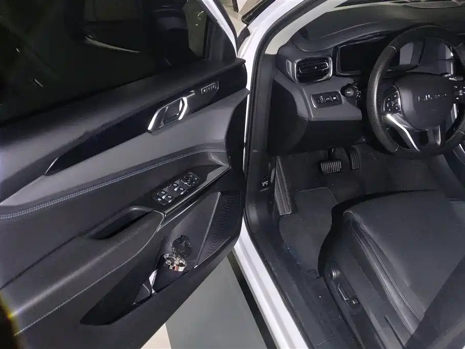 Lynk & Co 01 EM-P 2019 1.5T PHEV Pro фото 7