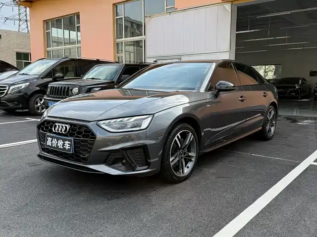 Audi A4L 2022 40 TFSI Fashion Dynamic