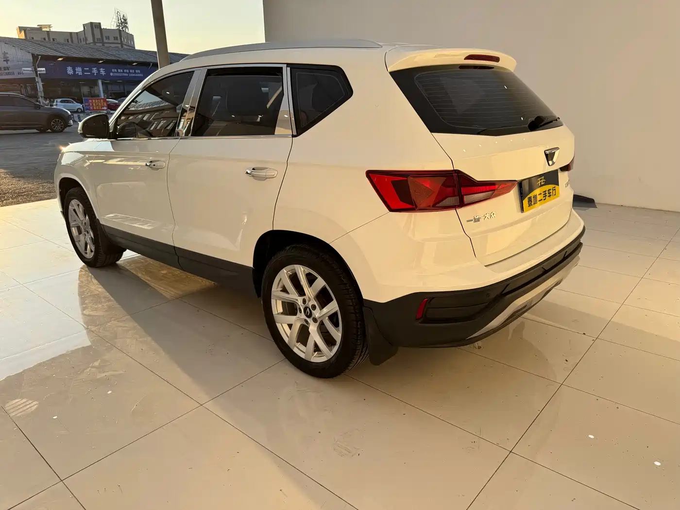 Photo 6 - Jetta VS5