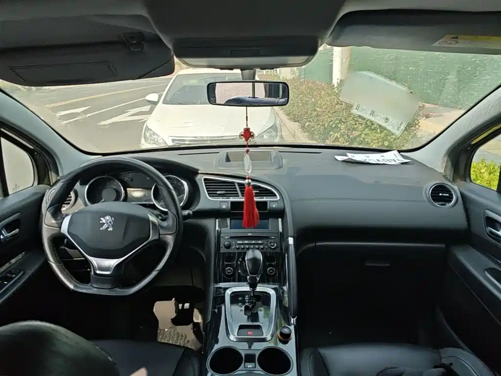 Peugeot 3008 2015 2.0L Automatic Trend Edition фото 10