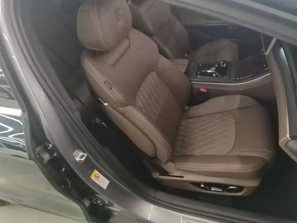 BYD Han 2022 DM-i 121KM Premium Edition фото 25