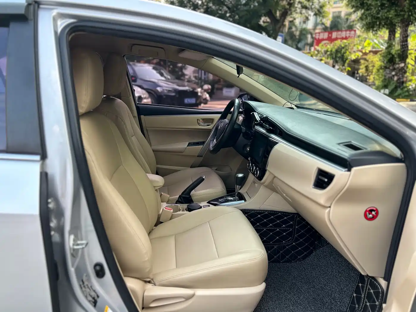 Toyota Corolla 2017 1.2T CVT GL фото 30