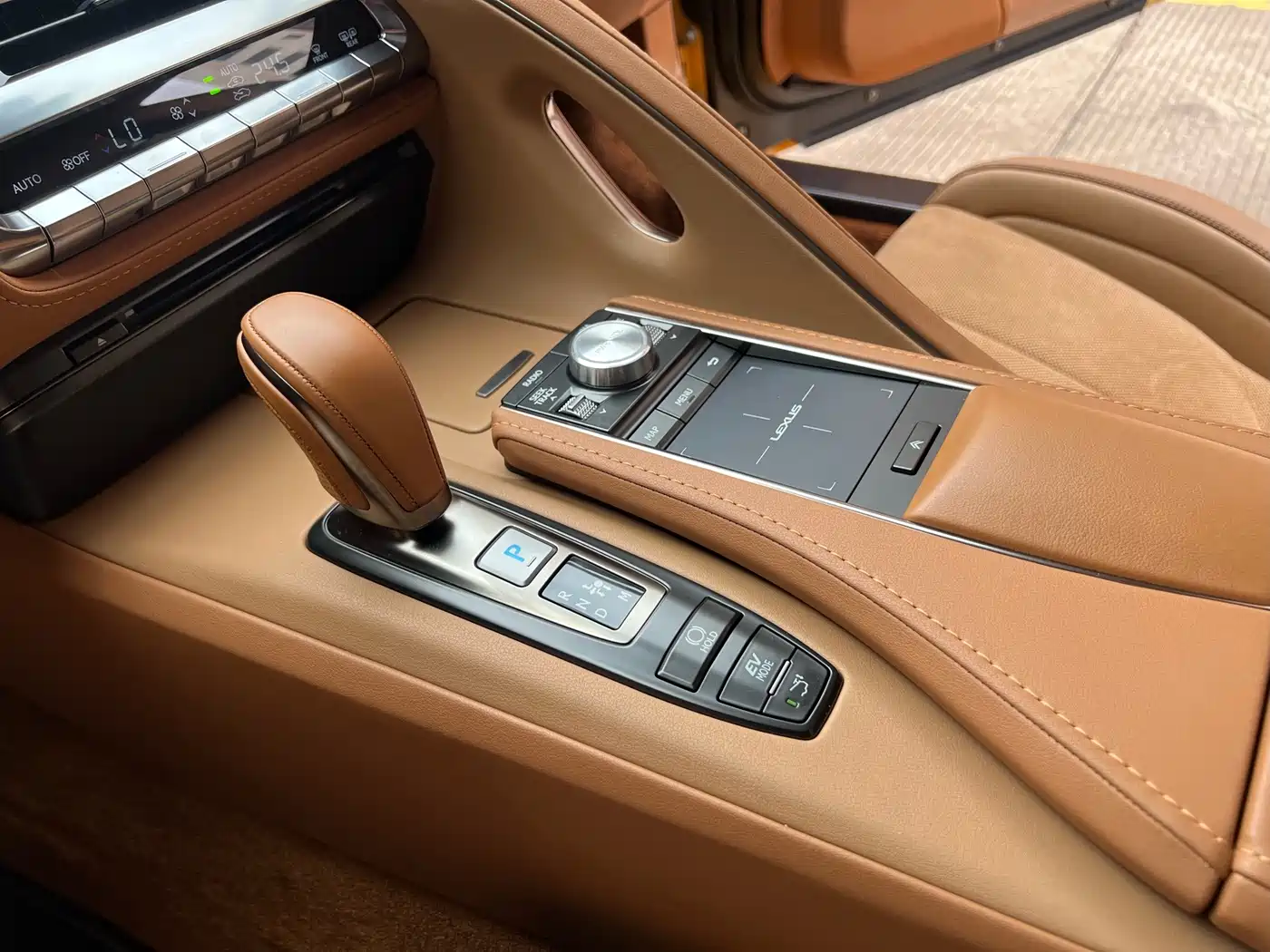 Lexus LC, миниатюра 13