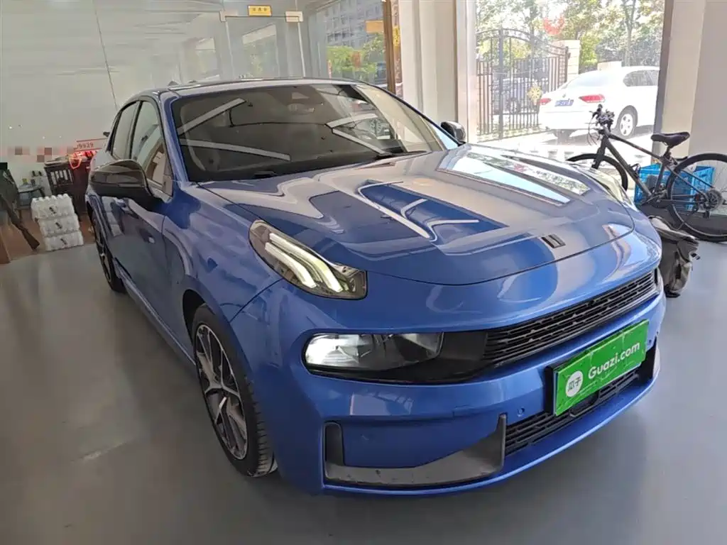 Lynk & Co 03 2020 1.5TD DCT Power Pro Edition фото 4
