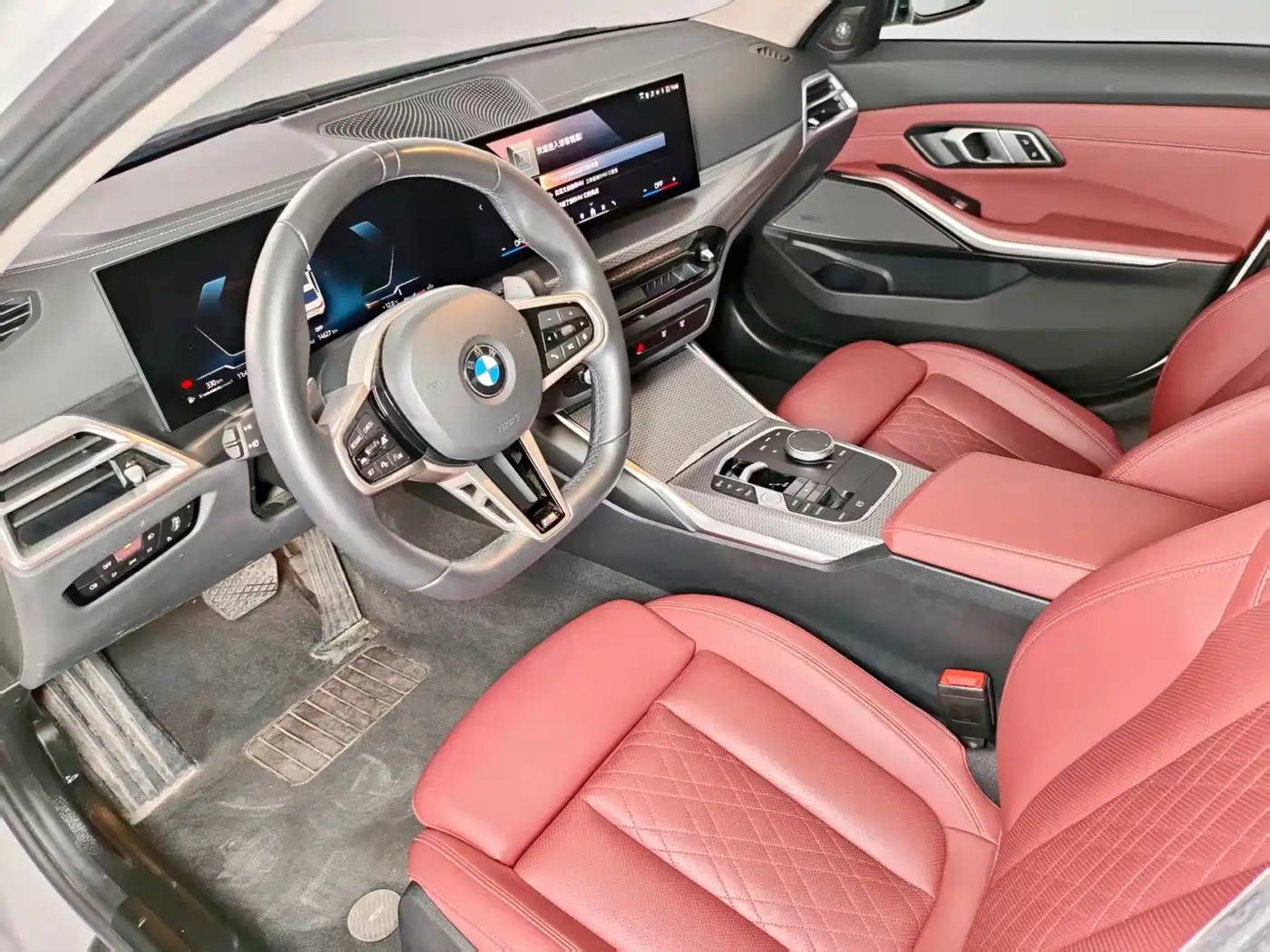 BMW 3 Series 2025 330Li M Sport Night Edition фото 8