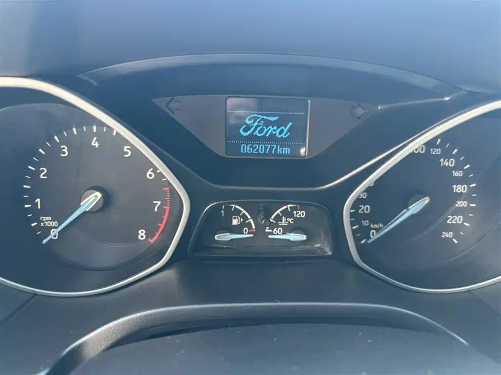 FORD FOX