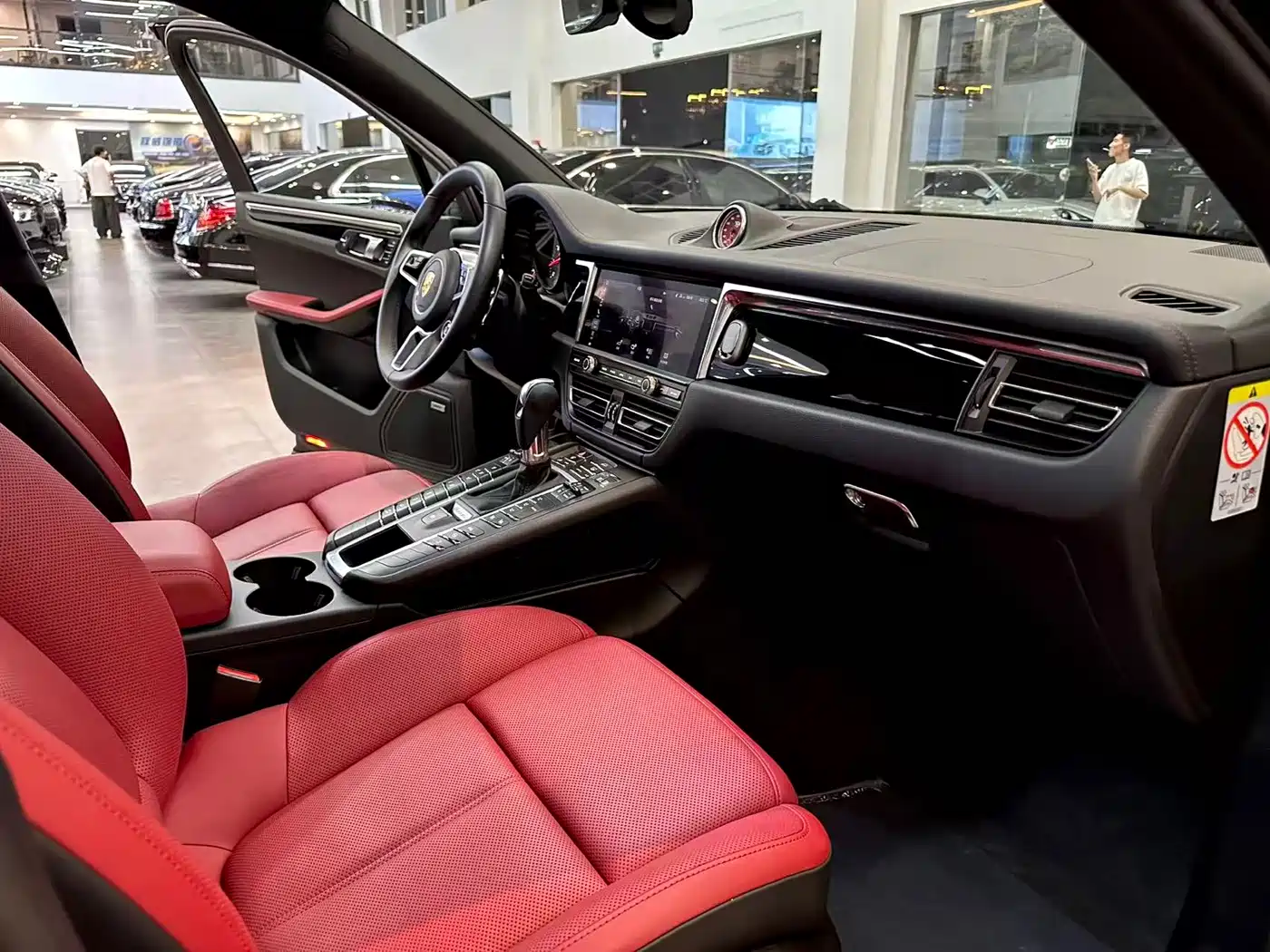 Porsche Macan 2021 Macan S 3.0T фото 9