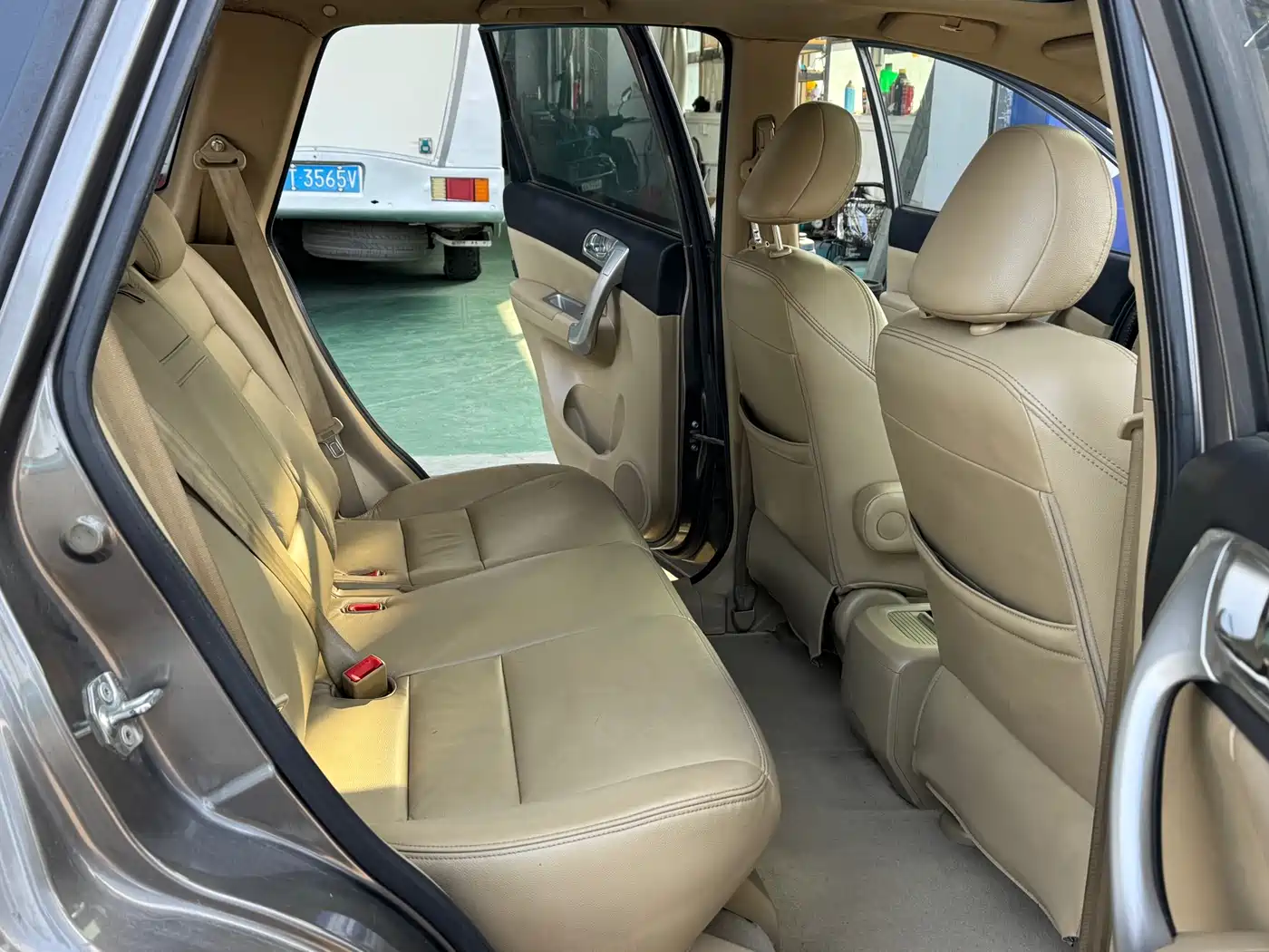 Haval H6 2013 Upgrade 2.4L Automatic 2WD Elite фото 9
