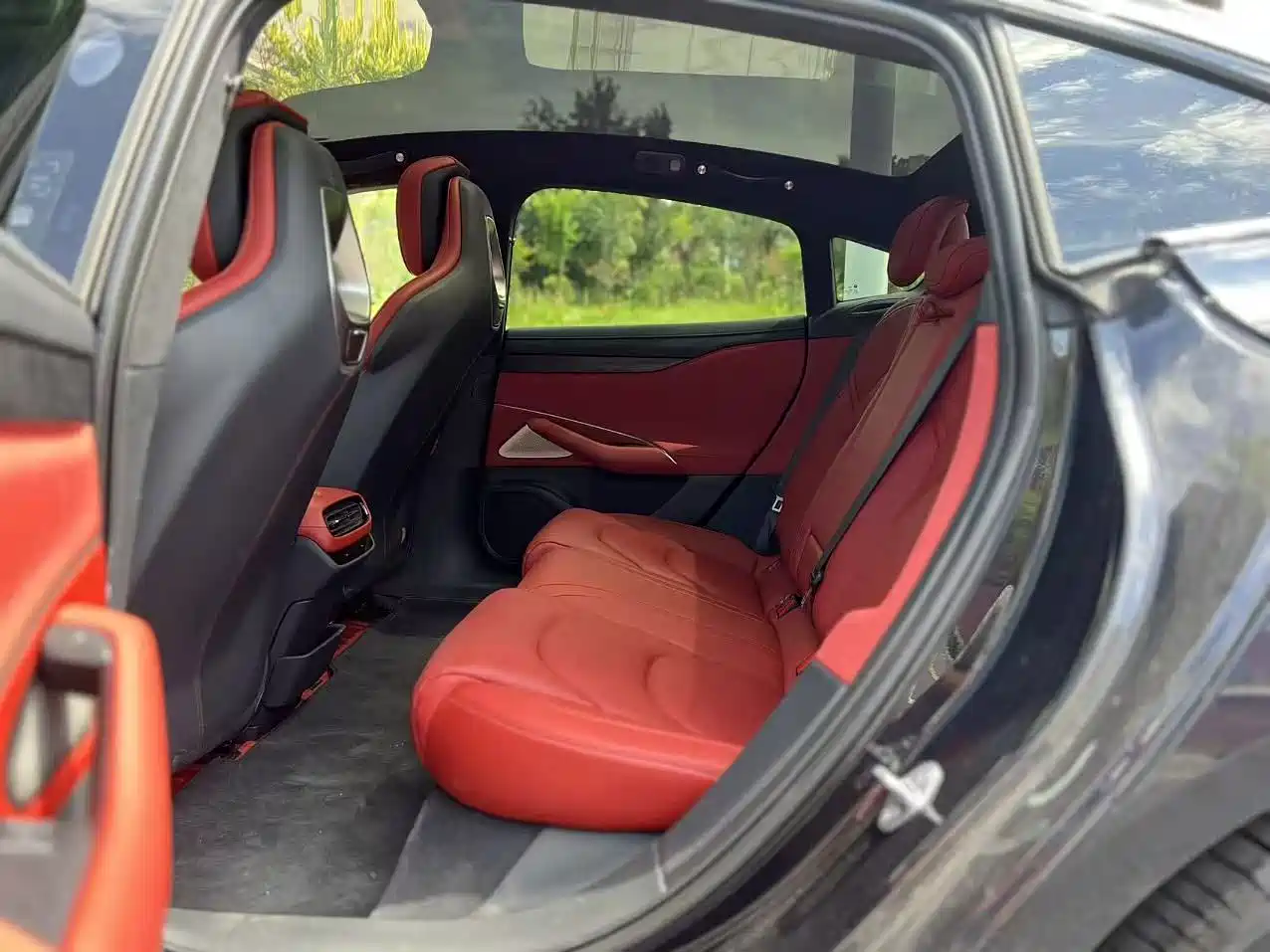 Xiaomi Auto Xiaomi SU7 2024 AWD Extended Range Advanced Smart Driving Max Edition фото 5