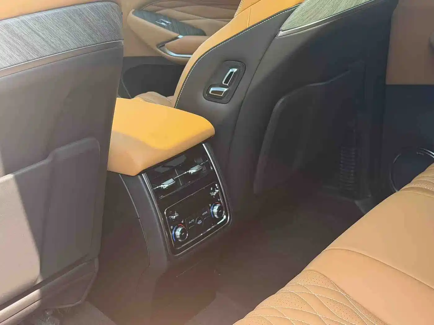 Tank 500 2022 3.0T Sport Edition Zaojing 5-Seater фото 8