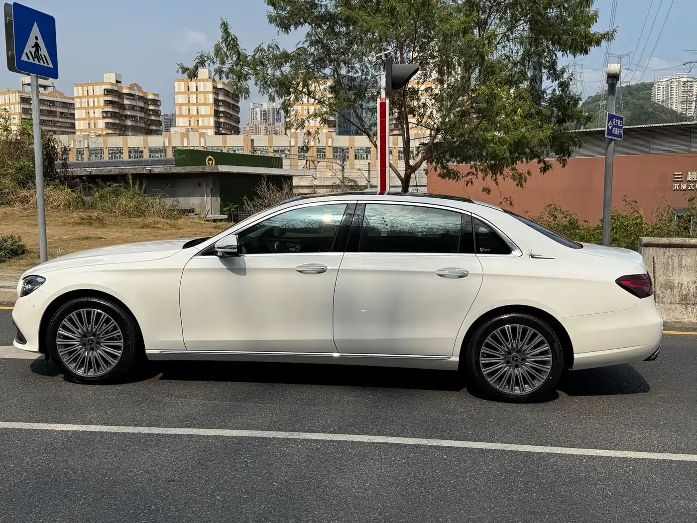 Mercedes-Benz E-Class 2021 Facelift E 300 L Luxury фото 7