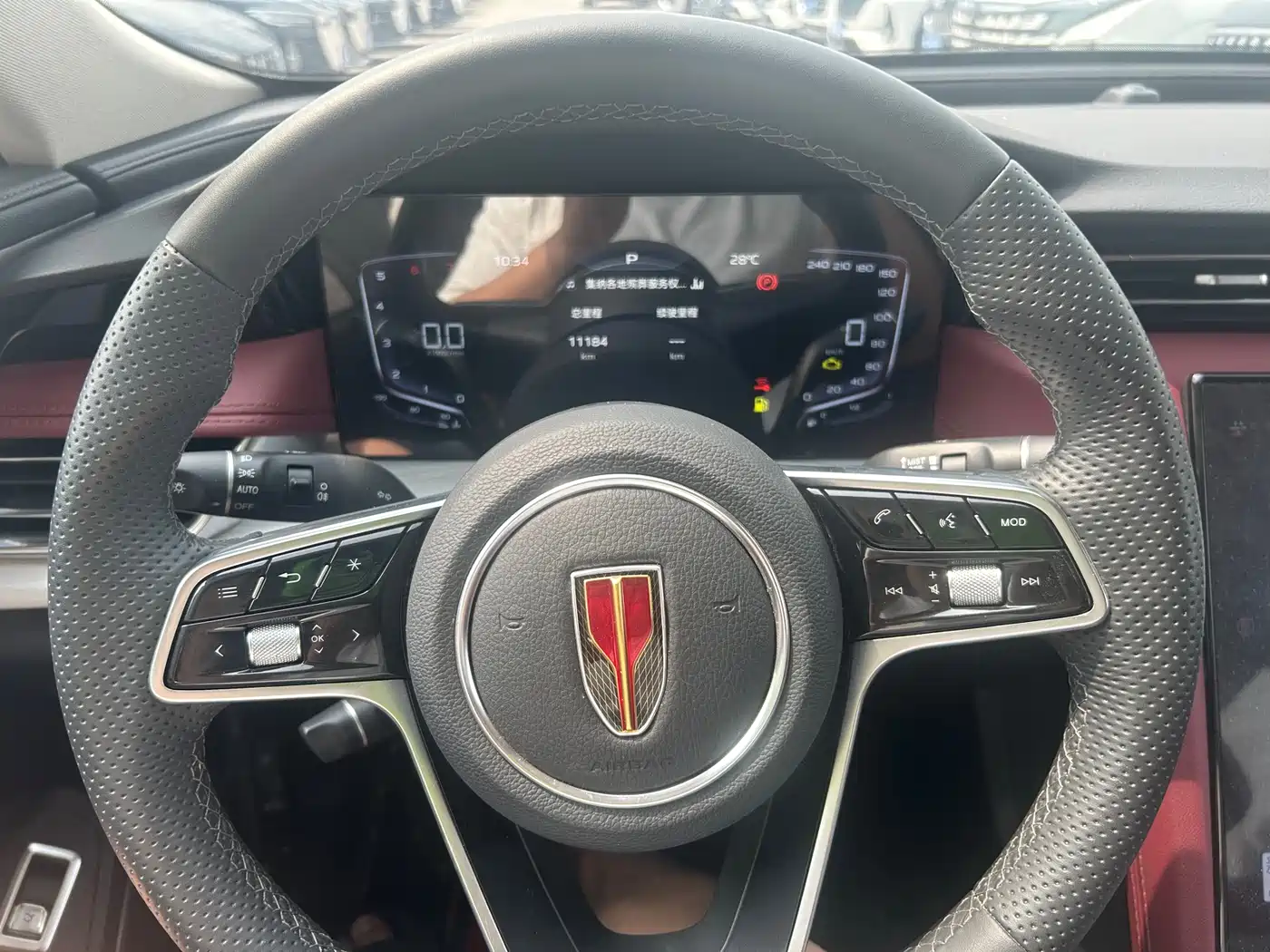 Hongqi H5 2025 1.5T DCT Flag Rhythm 500,000 Units Memorial Edition фото 7
