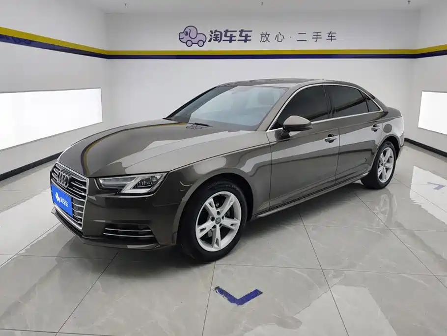 Фото 1 - Audi A4L