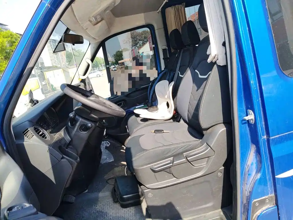 Iveco Daily 2021 2021 3.0T Auto Super Rui Short Wheelbase High Roof Sliding Door F1C