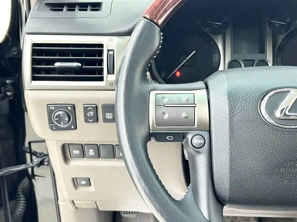 Lexus GX 2012 400 фото 19