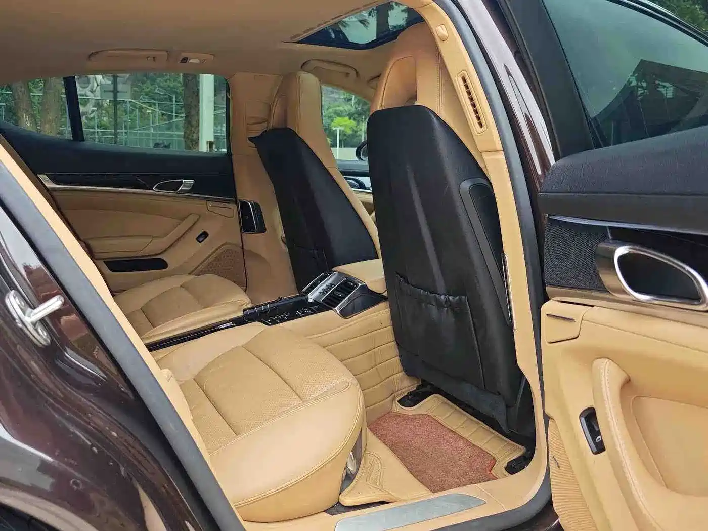 Porsche Panamera 2013 Panamera 4 Platinum Edition 3.6L фото 12