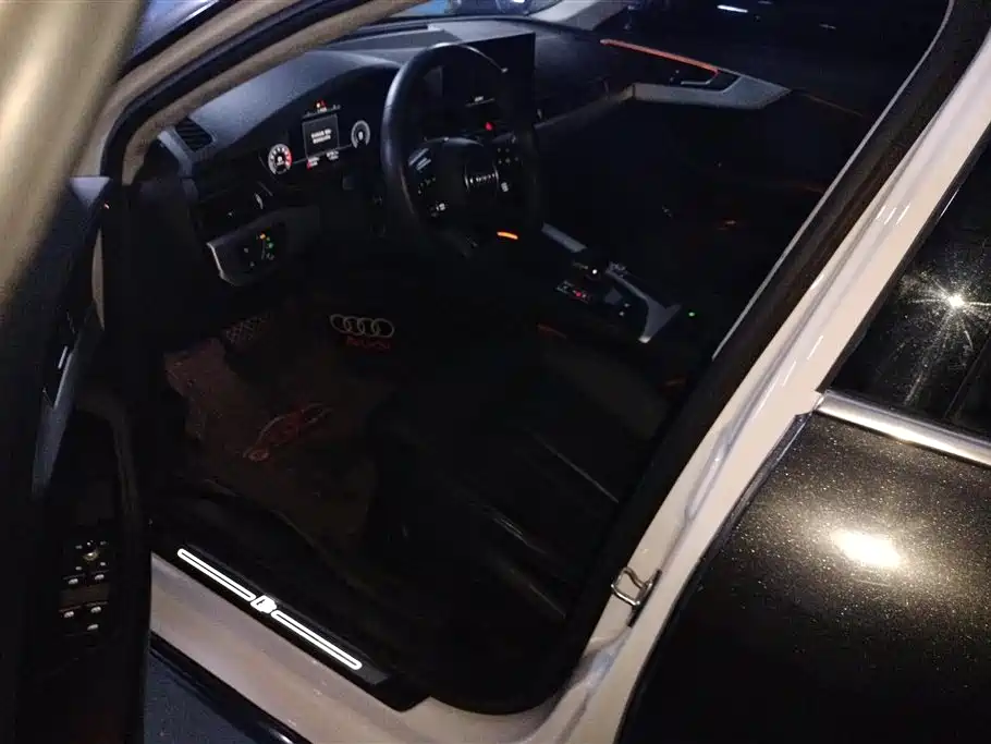 Audi A4L 2020 40 TFSI quattro Luxury Dynamic фото 9