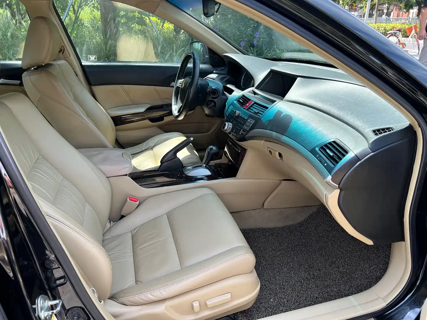 Фото 12 - Honda Accord