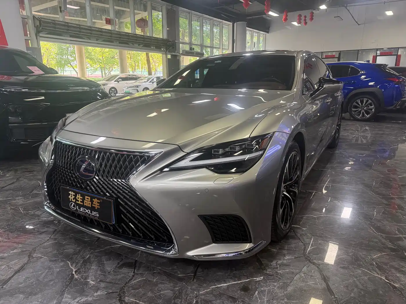 Lexus LS 2021 500h Executive Edition