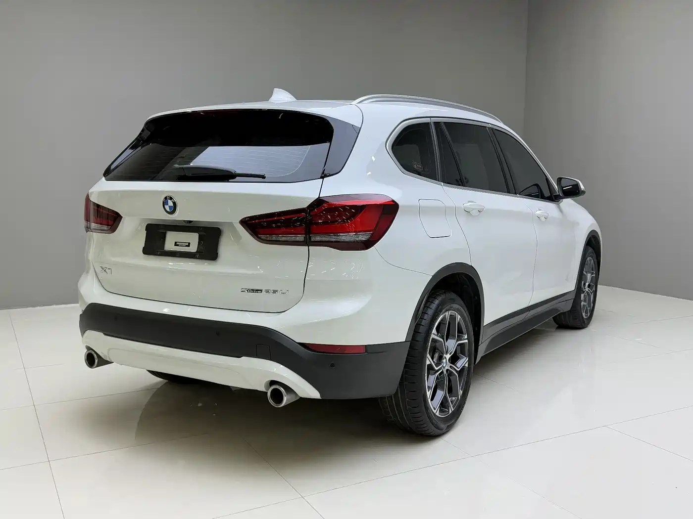 BMW X1 2022 sDrive25Li Leading фото 4