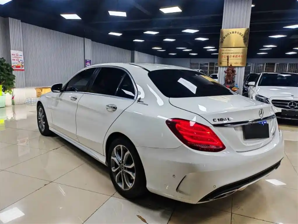 Mercedes-Benz C-Class 2017 Facelift C 180 L Fashion Sport Edition фото 7
