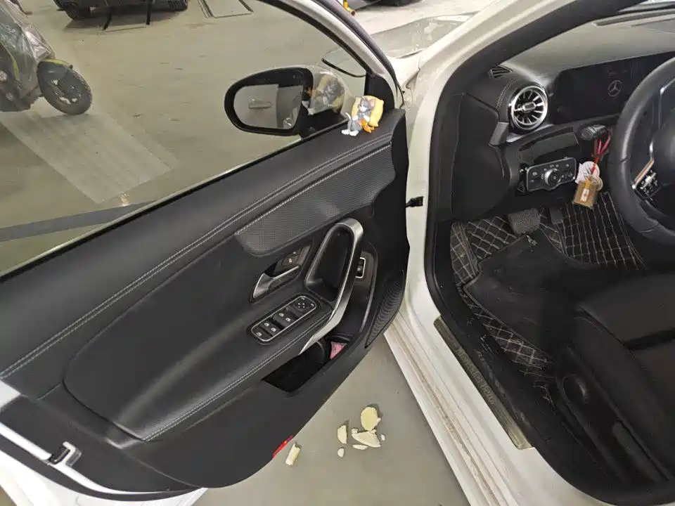Mercedes-Benz A-Class 2022 A 180 L фото 4