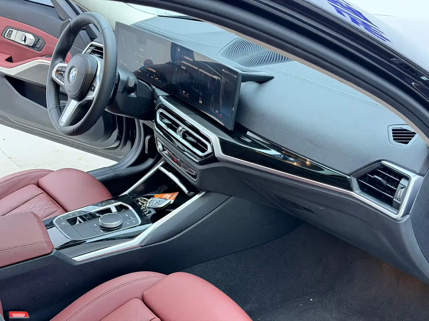 BMW 3 Series 2023 320Li M Sport Package фото 15