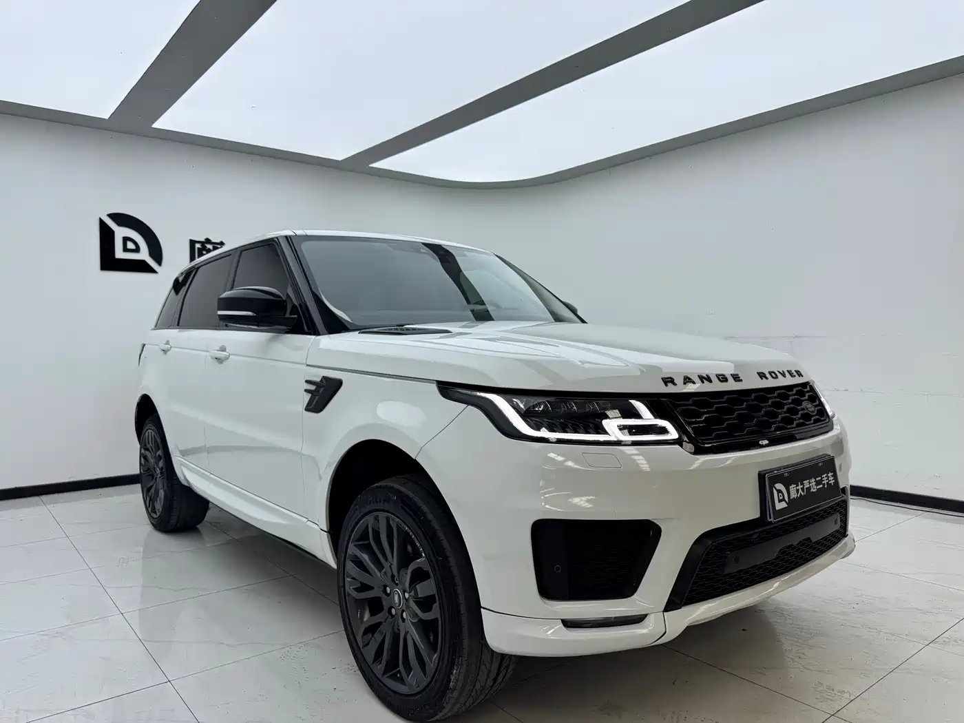 Land Rover Range Rover Sport 2017 3.0 SC V6 HSE DYNAMIC фото 3