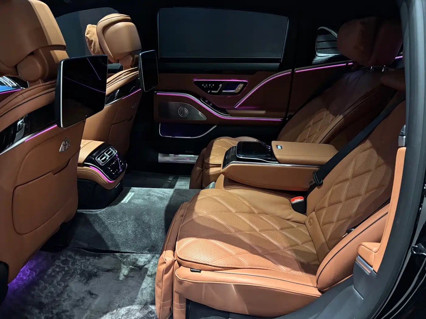 Mercedes-Benz Maybach S-Class 2025 Model S 480 4MATIC фото 17