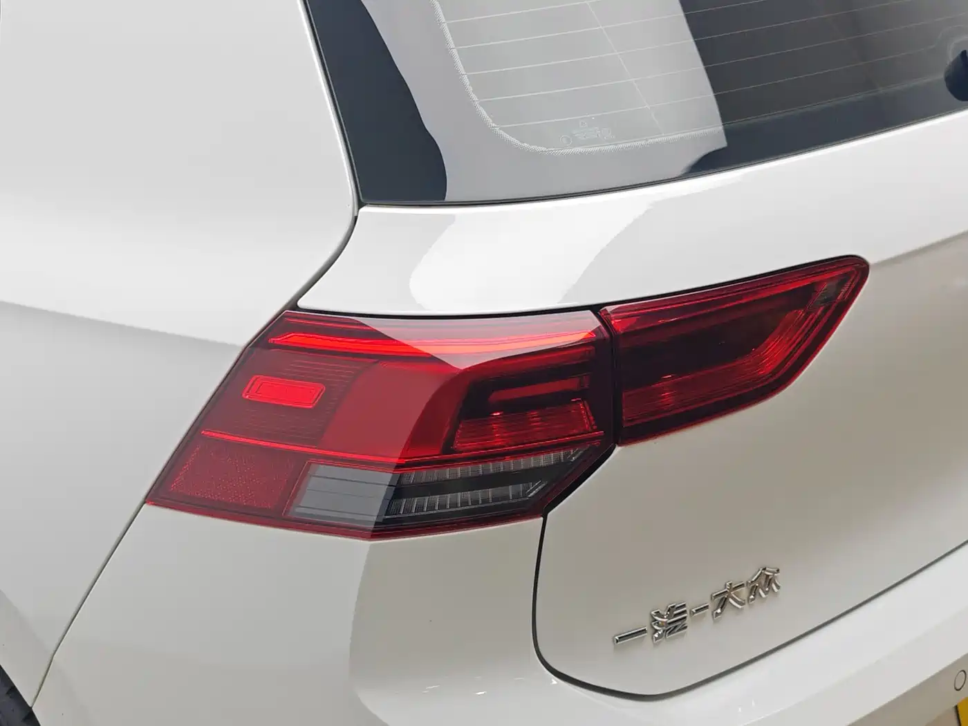 Фото 7 - Volkswagen Golf