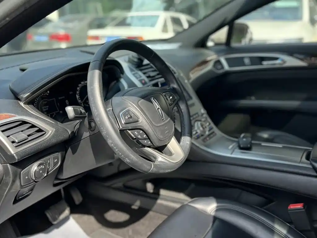 Lincoln MKZ 2019 2018 2.0T Premium Edition