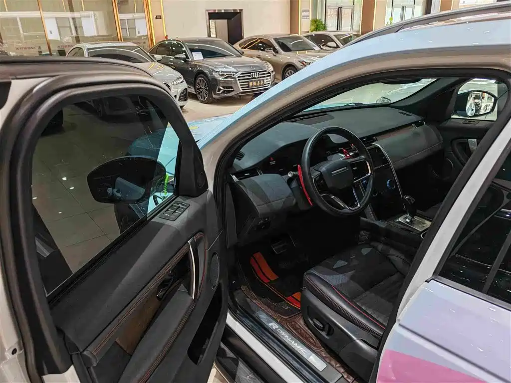 Фото 8 - Land Rover Discovery Sport