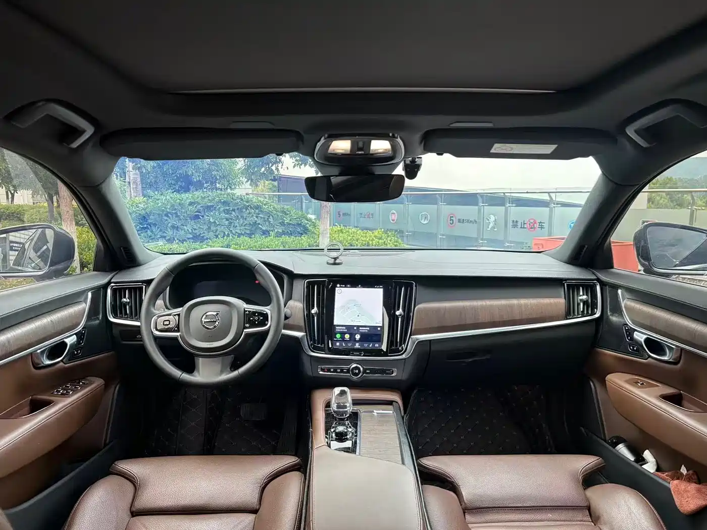 Фото 13 - Volvo S90