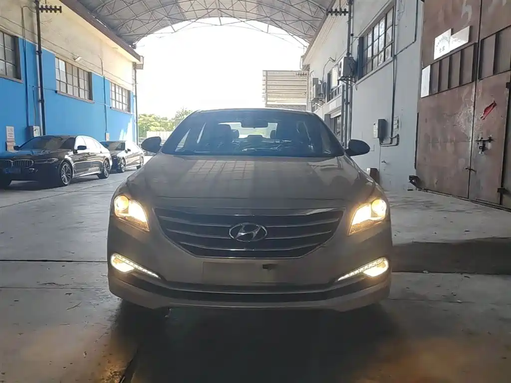 Hyundai Mistra 2014 1.8L Auto Premium DLX фото 3