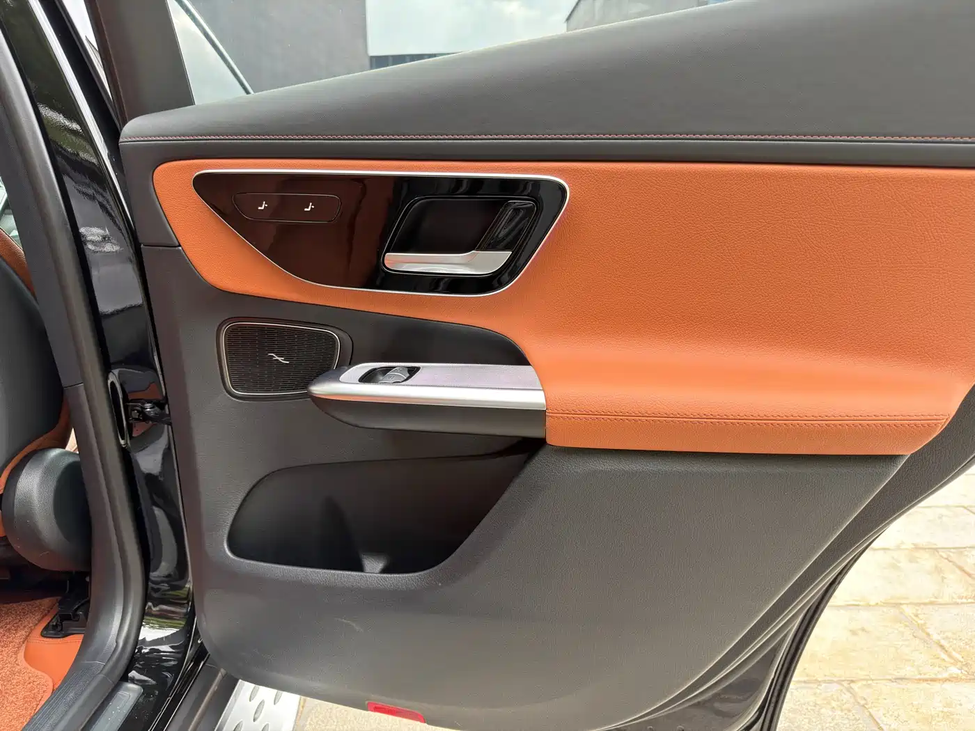 Mercedes-Benz GLC 2024 GLC 260 L 4MATIC Dynamic 5-seater фото 30